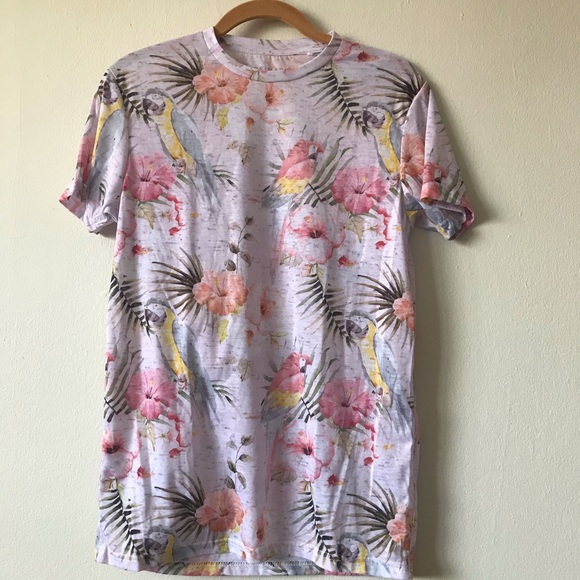 Primark Other - NWOT Tropical Pattern Tee